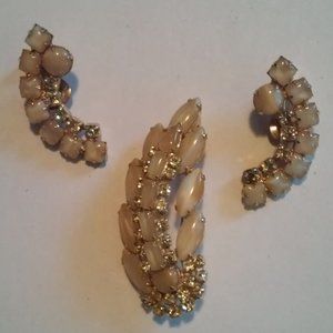 Broach & Clip On Earring Set Vintage 3 pieces Almond Stones Clear Shiny Stones G